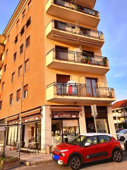 Casa Vacanze “Da Mara” Rho 0*,  Italy